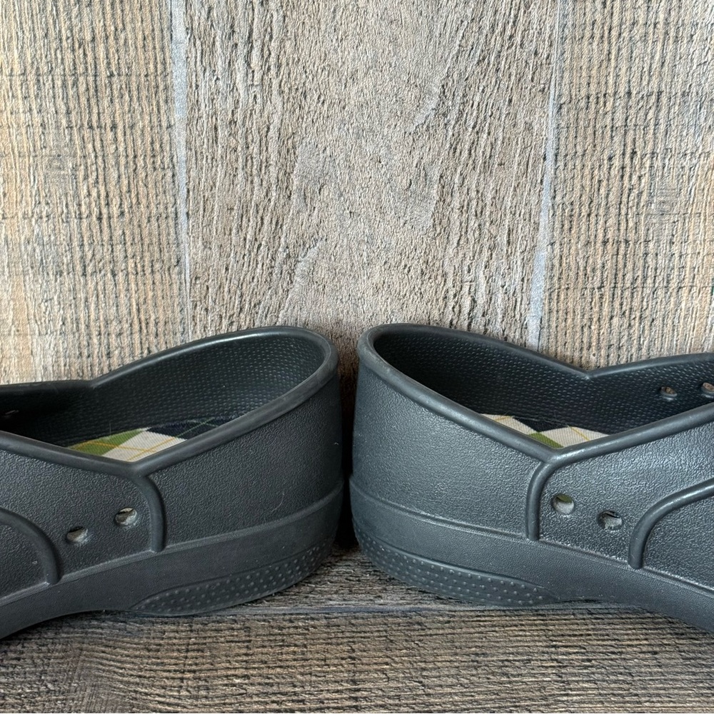 Womens Crocs Neria Black Professional Comfort Slip On Clogs Shoes Size 7 M GUC - Picture 6 of 10